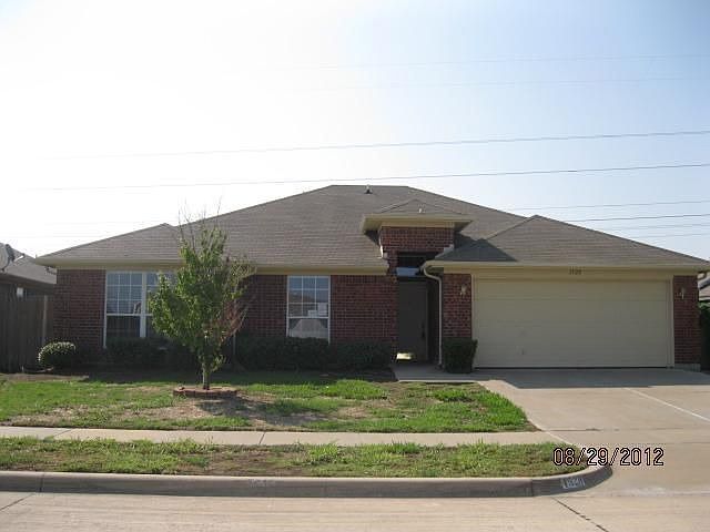 1st image of 1528 Wolf Creek Dr