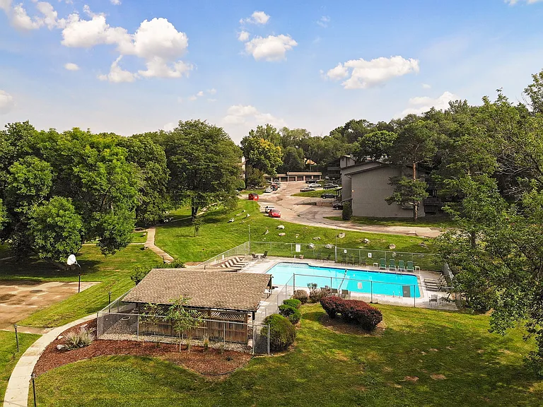 Fontenelle Hills — Photo 42