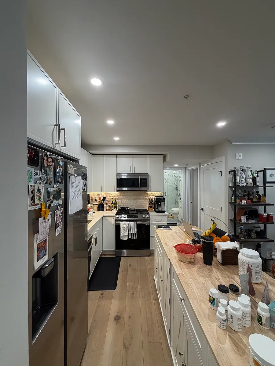 Building Photo - 9 Everett St #1