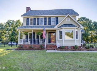 2232 Valley Dr, Winterville, NC 28590