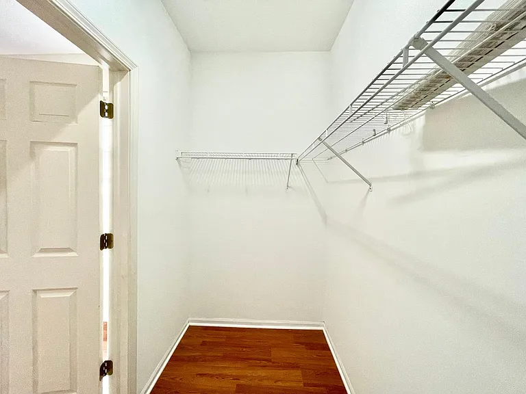 1675 McDowell Ave — Photo 17