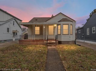19163 Kenosha St, Harper Woods, MI