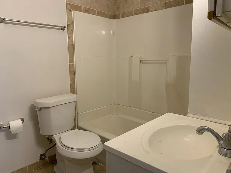 3401 Central St — Photo 12