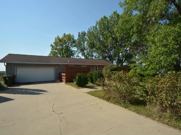 6250 Correctionville Rd, Sioux City, IA 51106