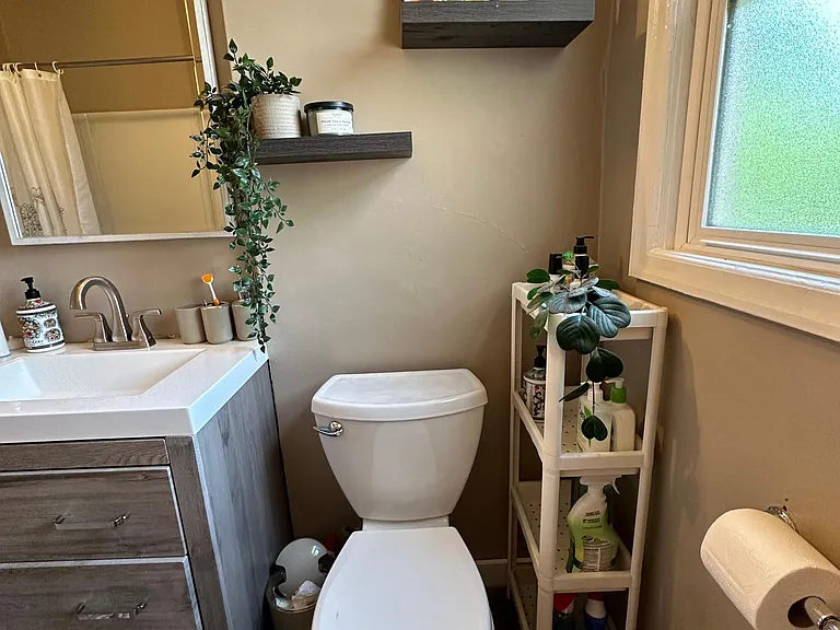 8301 NE Hassalo St — Photo 14