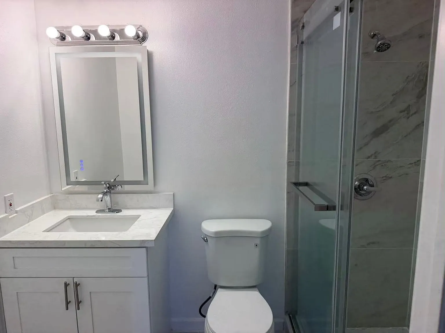2 bed, 813 sqft, $2,400 — Photo 4