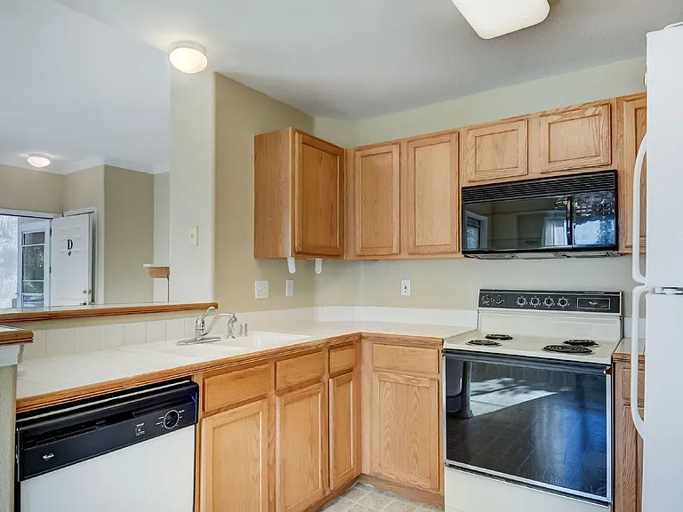 3855 Strawberry Field Grv #D — Photo 9