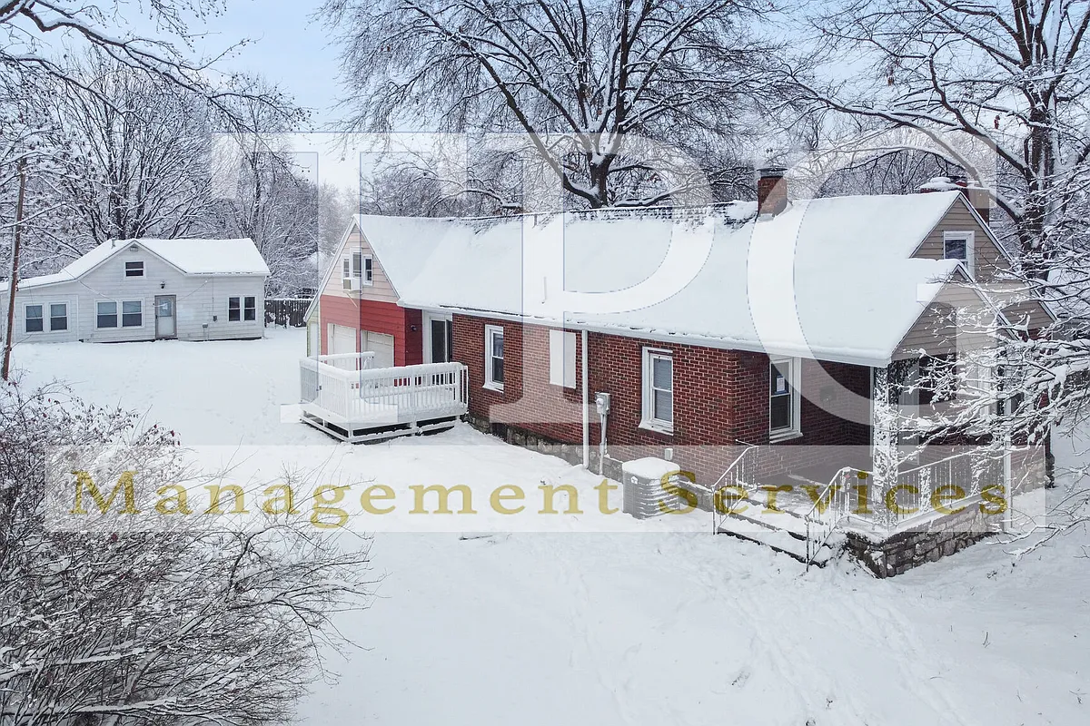 Building Photo - 315 S Crane St #A
