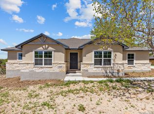 145 Log Cabin Way, Poteet, TX 78065