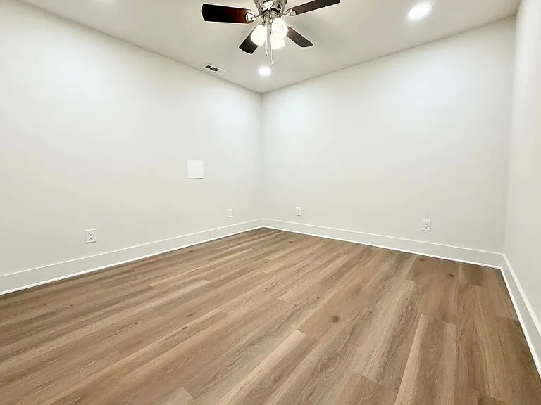 Downstairs bonus room