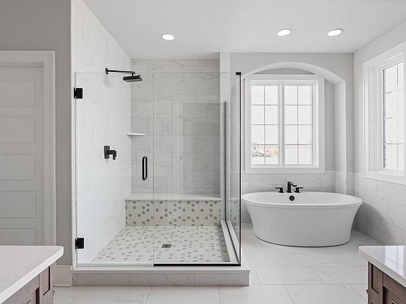 Meridian 762 Model Plan Master Bathroom