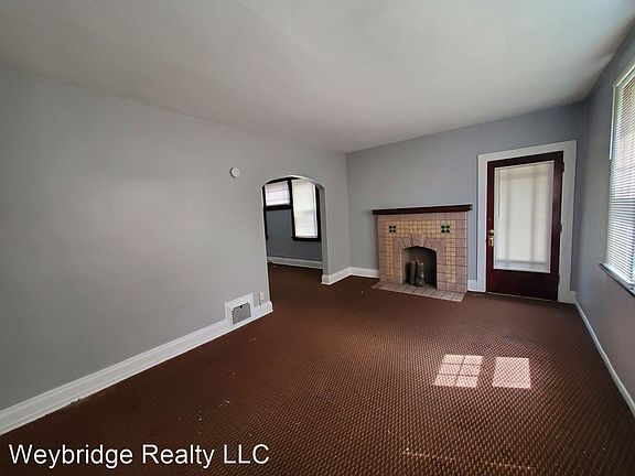 4th image of 834 Hermosa Ave