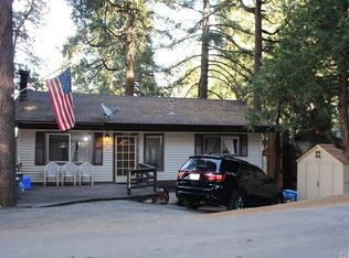 24010 Lakeview Dr, Crestline, CA 92325