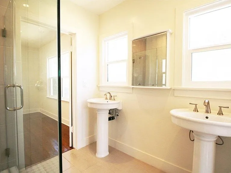 856 W Colorado Blvd — Photo 17