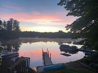 15 Shore Dr, Salem, NH 03079