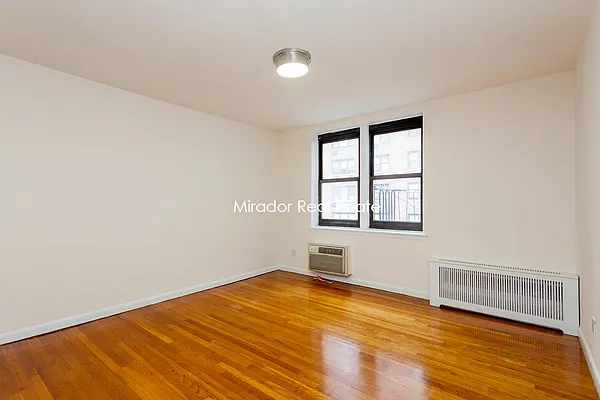 Rented by Mirador Real Estate | media 1