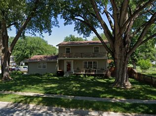 4829 Parkview Dr, Omaha, NE 68134