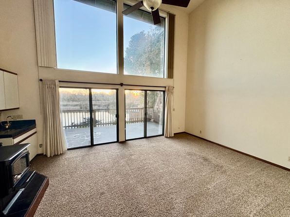 (undisclosed Address)