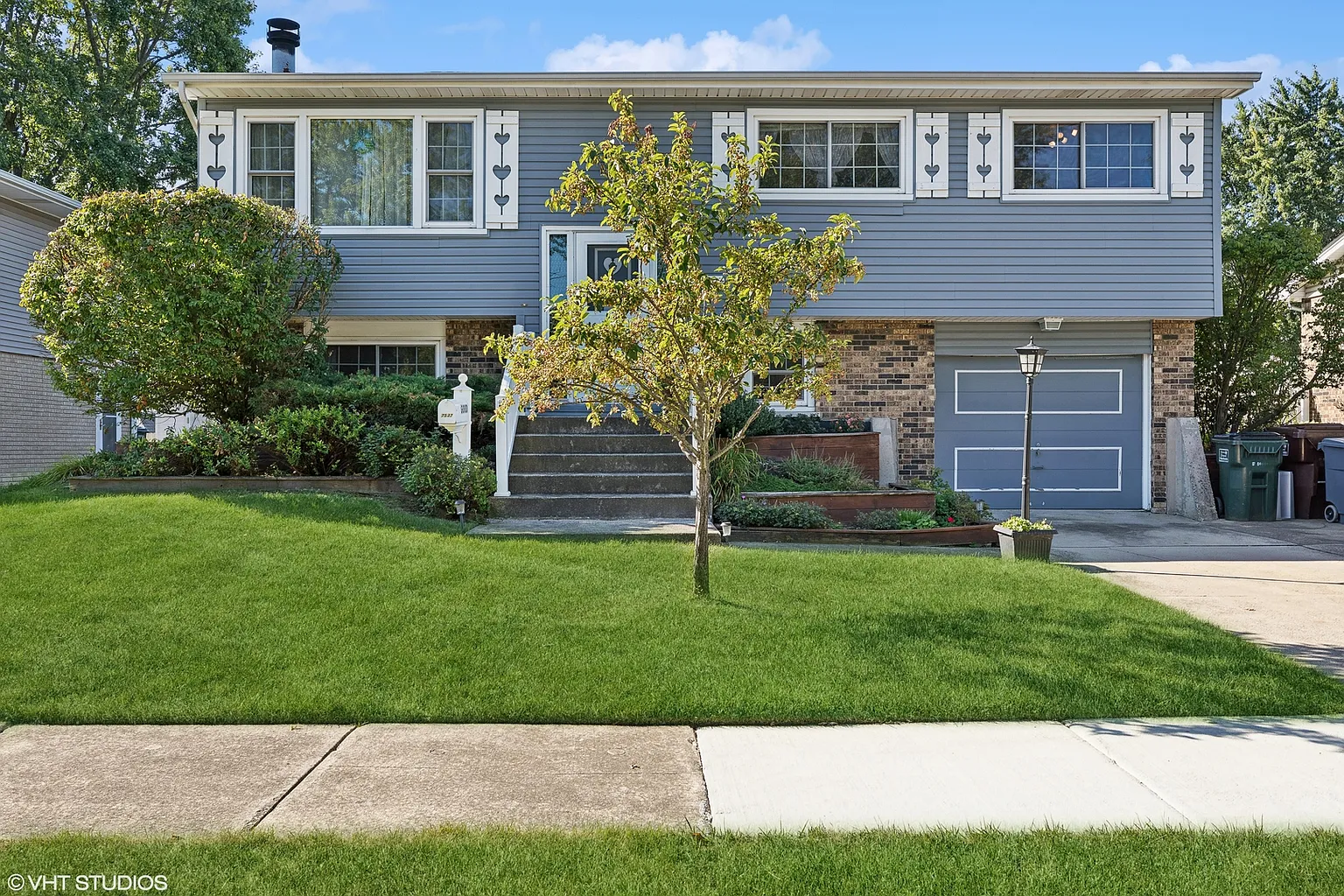 7537 163rd Pl photo 1