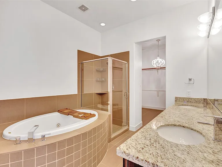 2323 Polk St #305 — Photo 23
