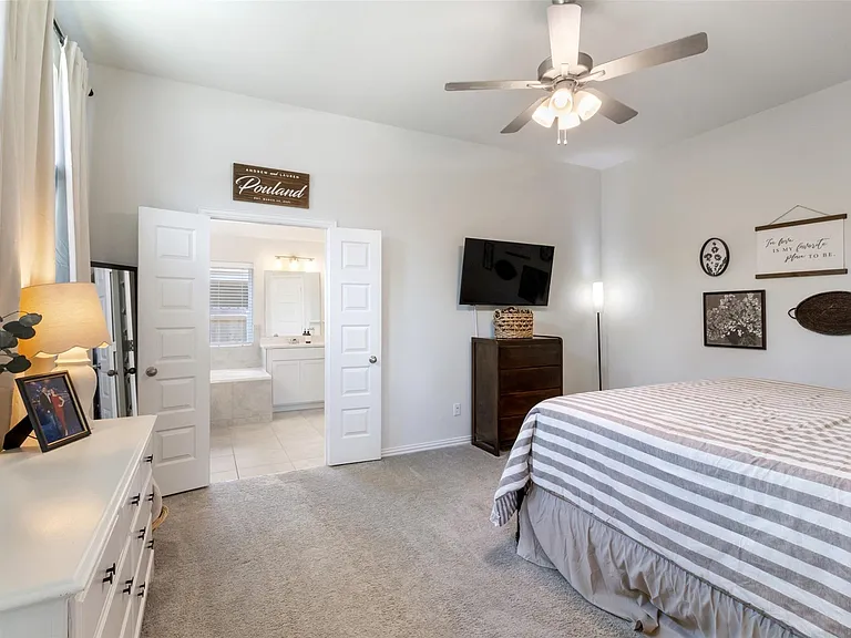 1262 Gainesville Dr — Photo 22