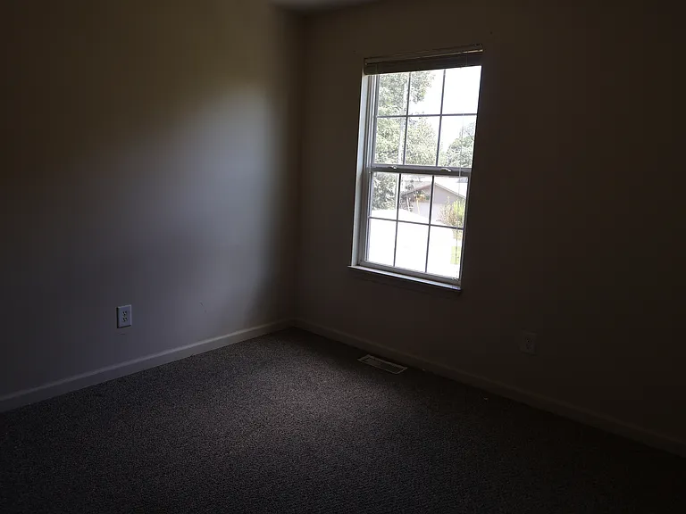 1427 Sycamore St #1 — Photo 37