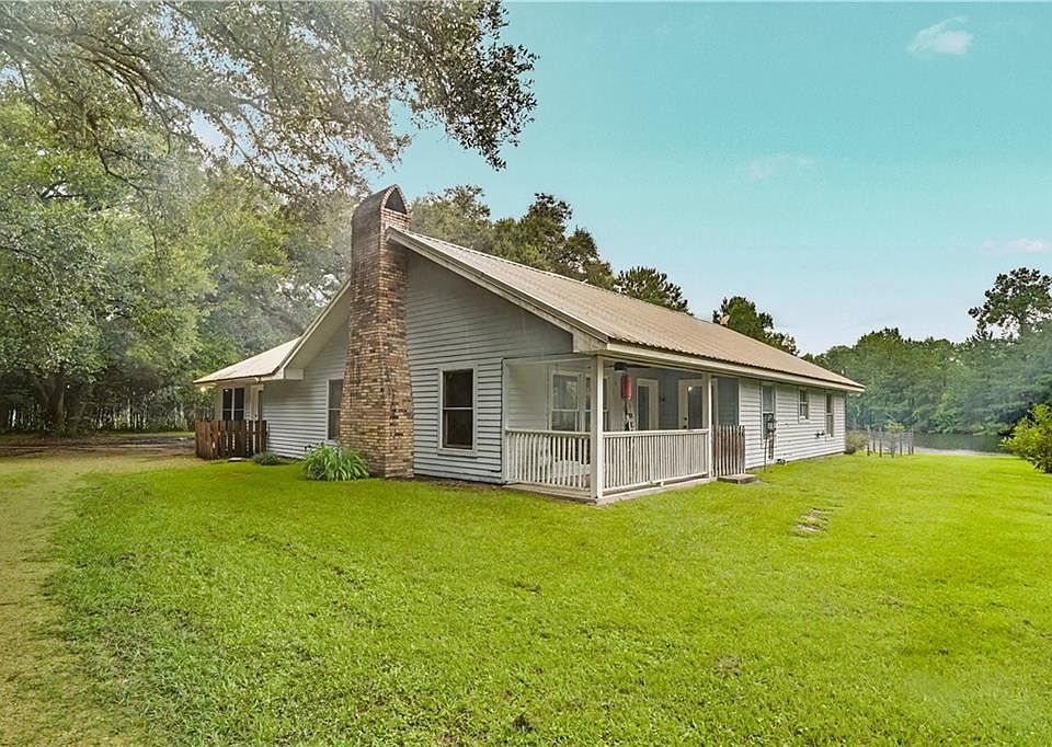 1st image of 75235 Fussell Rd