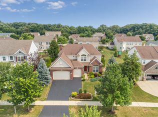 1341 Hall St, Sugar Grove, IL 60554