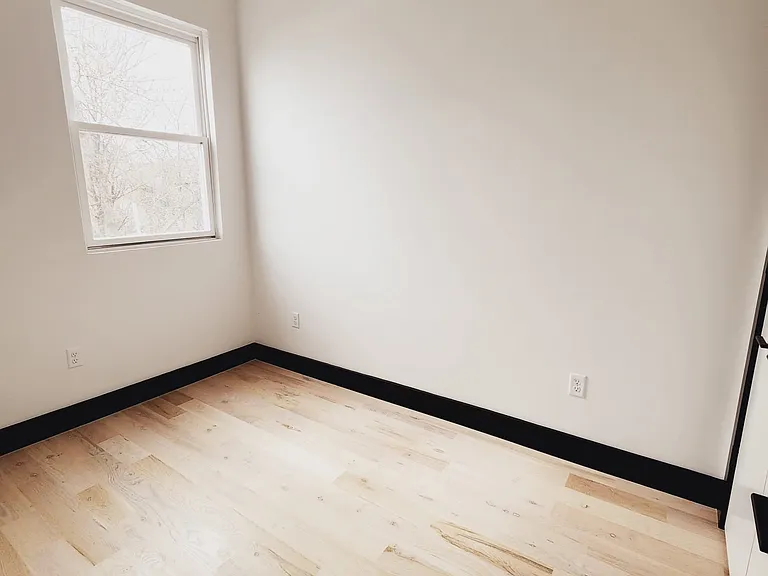 29 Claremont Ave #1A — Photo 9