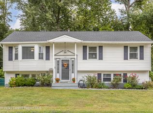 67 Cardinal Dr, Poughkeepsie, NY 12601