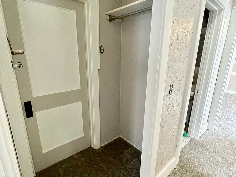 Hallway/Back Entry