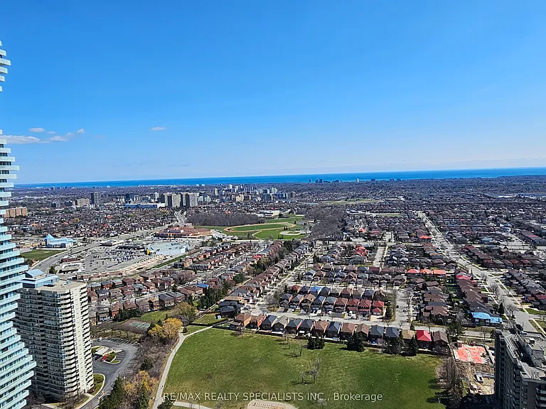 448 Burnhamthorpe Rd W #3810 — Photo 8