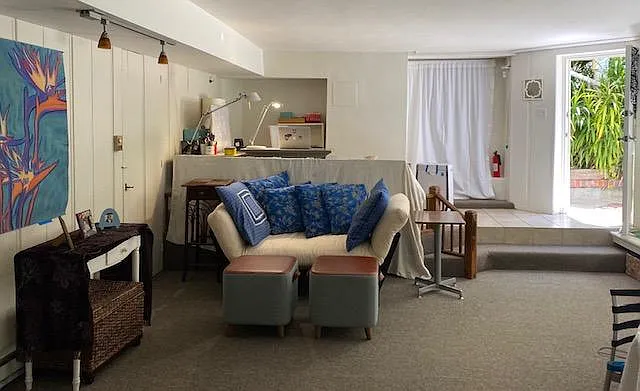 696 Mariposa Ave #1 — Photo 5