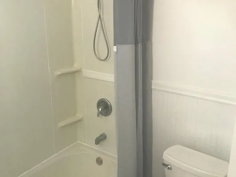 26 Pearl St #2 — Photo 15