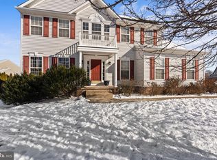 15 Spanish Bay Ct, Charles Town, WV