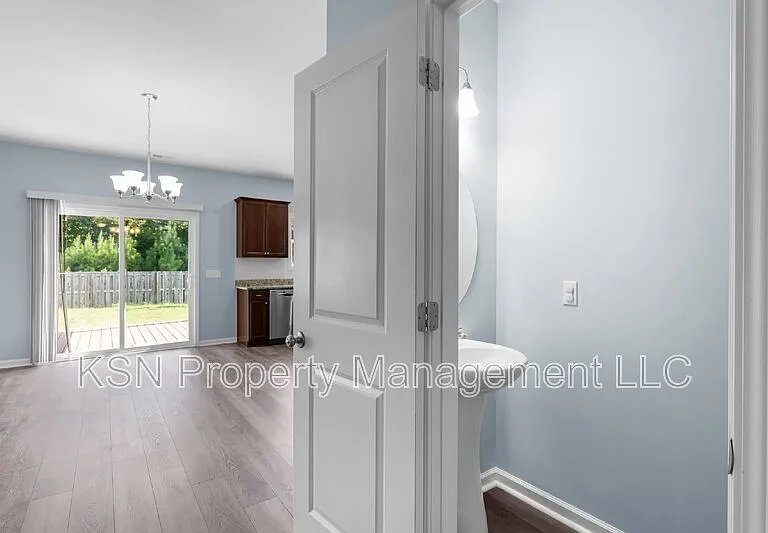 126 Riverwood Rd — Photo 3