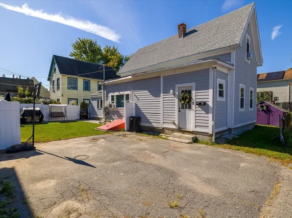 17 Riley St, Worcester, MA 01610