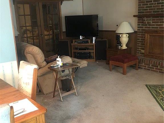 5th image of 364 Tanglewood Dr