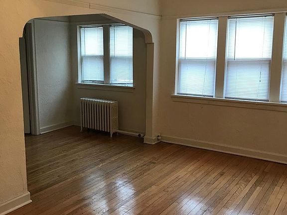 5th image of 3317 N Oakland Ave APT 4
