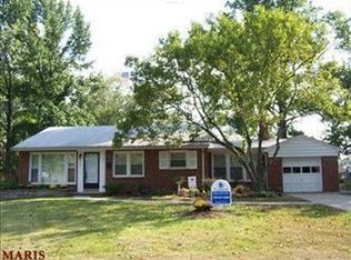 202 Wooster Dr, Saint Louis, MO