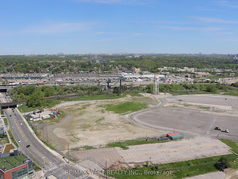 2212 Lake Shore Blvd W #3301 — Photo 29