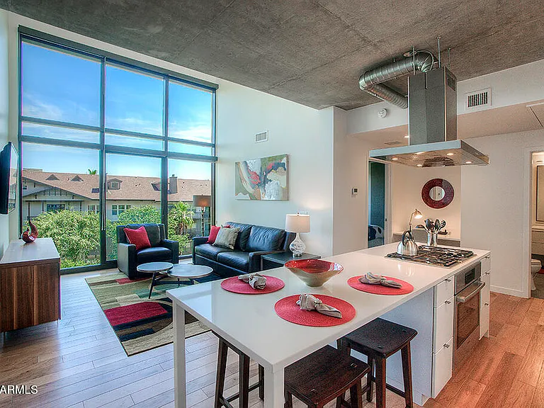 100 W Portland St #506 — Photo 3
