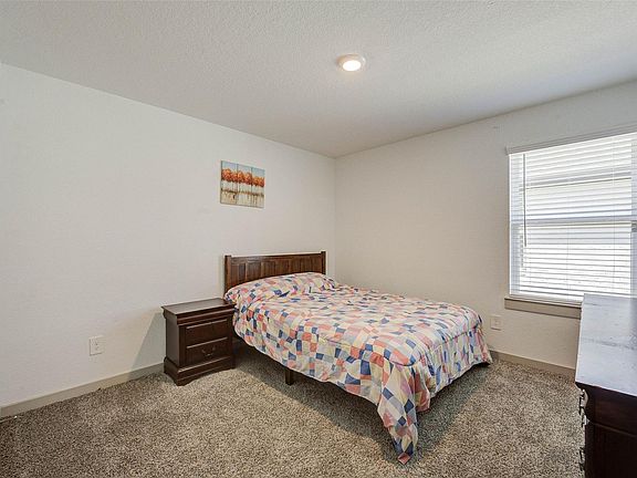 3rd image of 29918 Reagans Ranch Dr