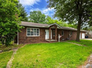 310 N Plum St, Mount Olive, IL 62069