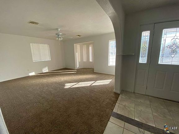 4th image of 684 W Heil Ave