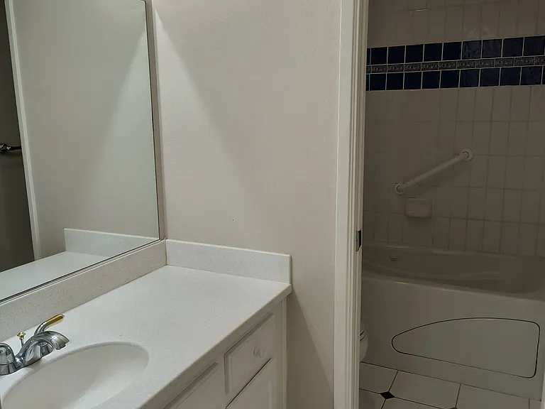 6805 Castillo Ct — Photo 28