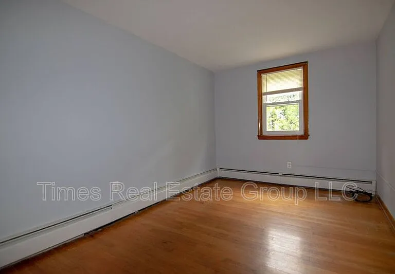 708 Carmen Dr #B — Photo 15