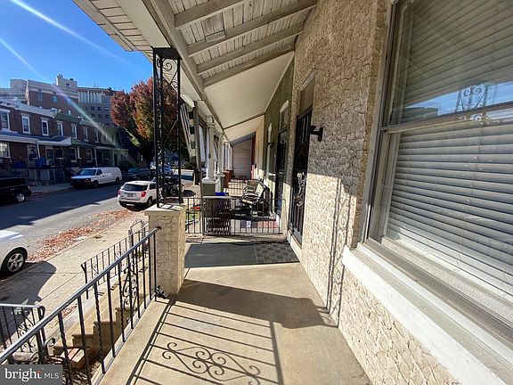 2nd image of 5245 Larchwood Ave