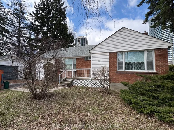 32 Meadowview Ave, Markham, ON L3T 1K5