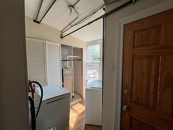 4th image of 3503 W Palmer St APT 2